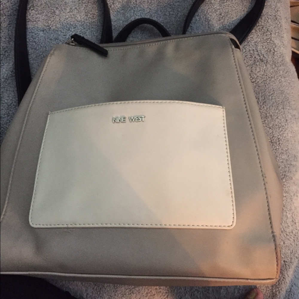 NINE West gray, white & blk backpack 🎒❤️👍🏼💋💙